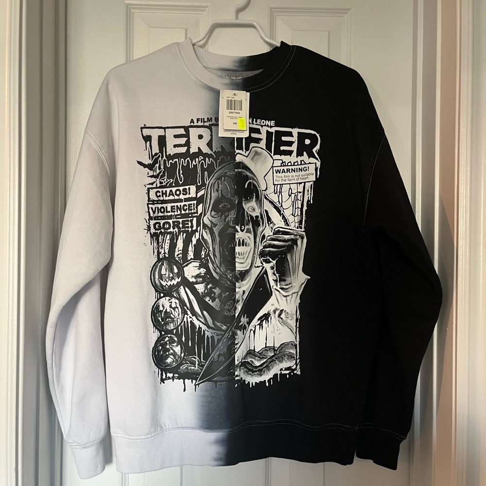 NWT “Terrifier” crew neck (unisex)